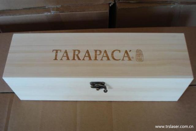 木制品采用激光打標(biāo)機(jī)雕刻的優(yōu)勢